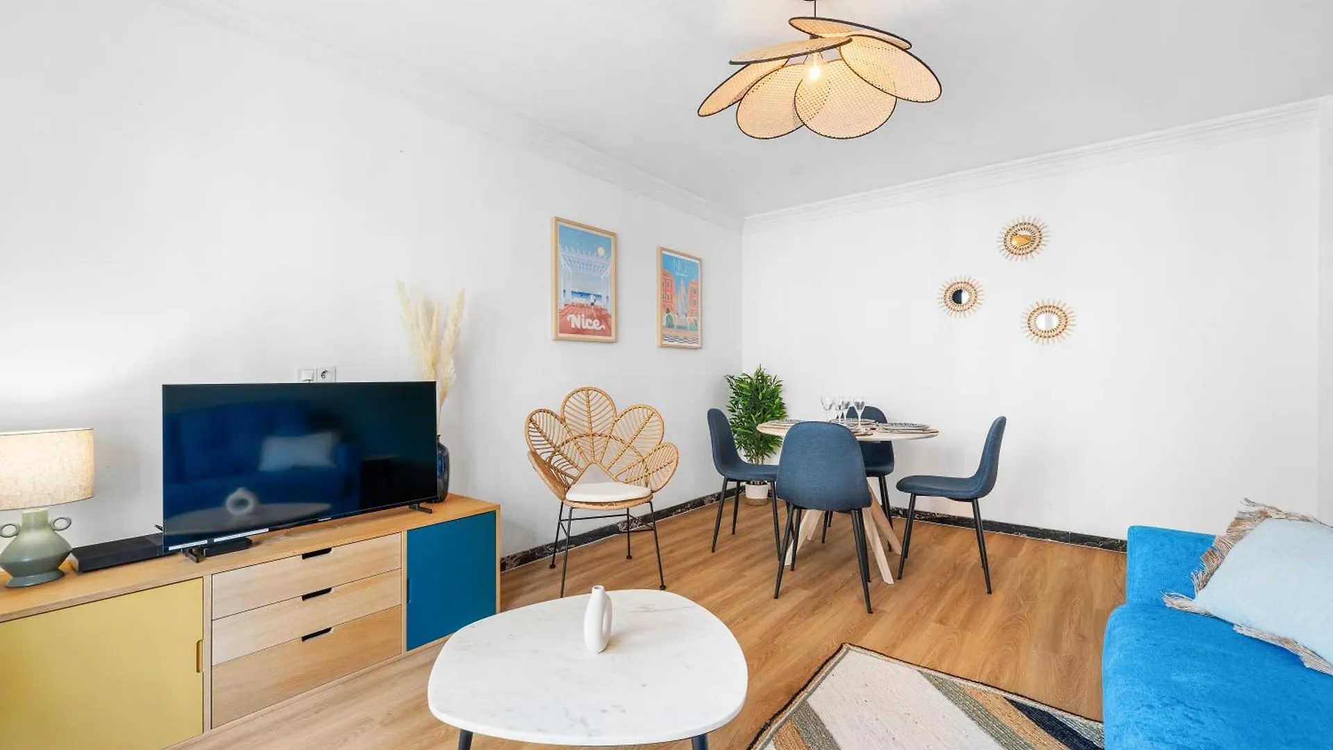 Nice Renting - Philibert - Elegant Spacious Quiet Near The Port Free Parking Apartment